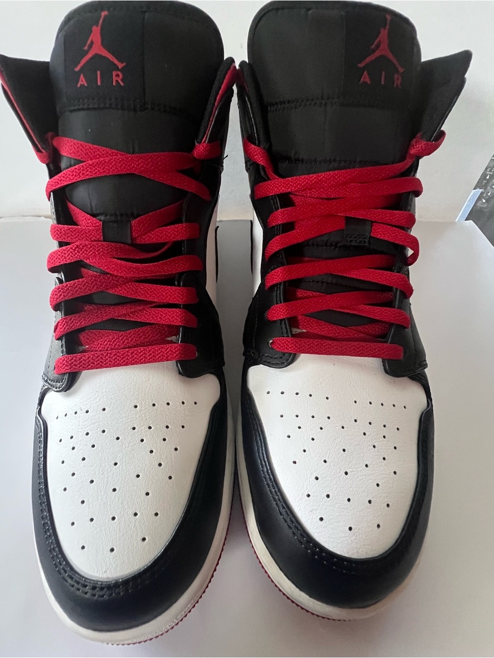 Nike High Top mid Sneakers - Black/White/Red